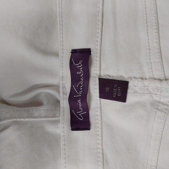 Amanda High-Waisted Bootcut Jeans | Gloria Vanderbilt | 16 - Picture 7 of 15